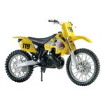 Model motocykla Suzuki RM 250 1:18