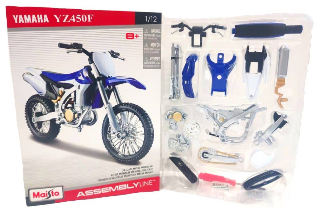 Skladací model motocykla Yamaha YZF 450 1:12